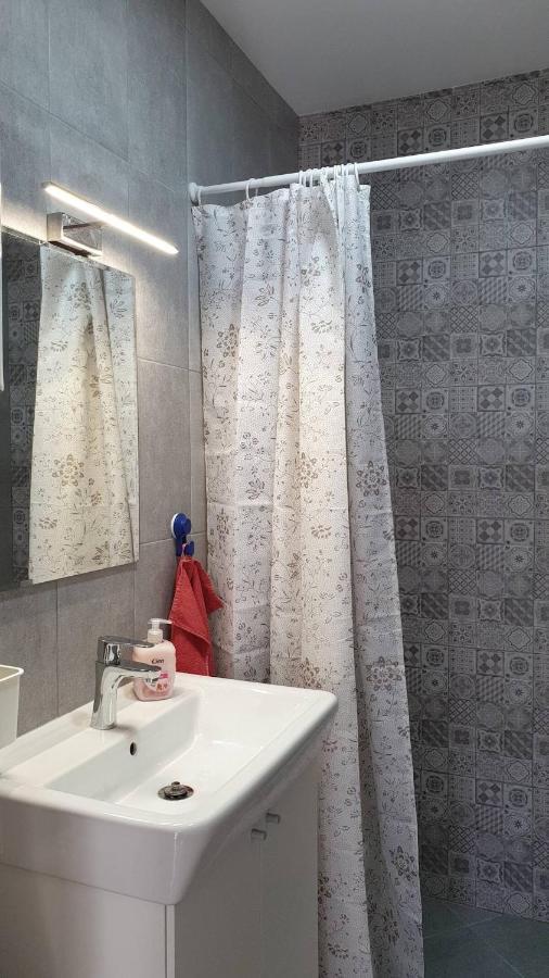 Lola Seaview Guest House. Уютный Домик В Варне Varna Eksteriør bilde