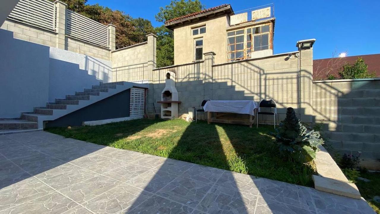 Lola Seaview Guest House. Уютный Домик В Варне Varna Eksteriør bilde